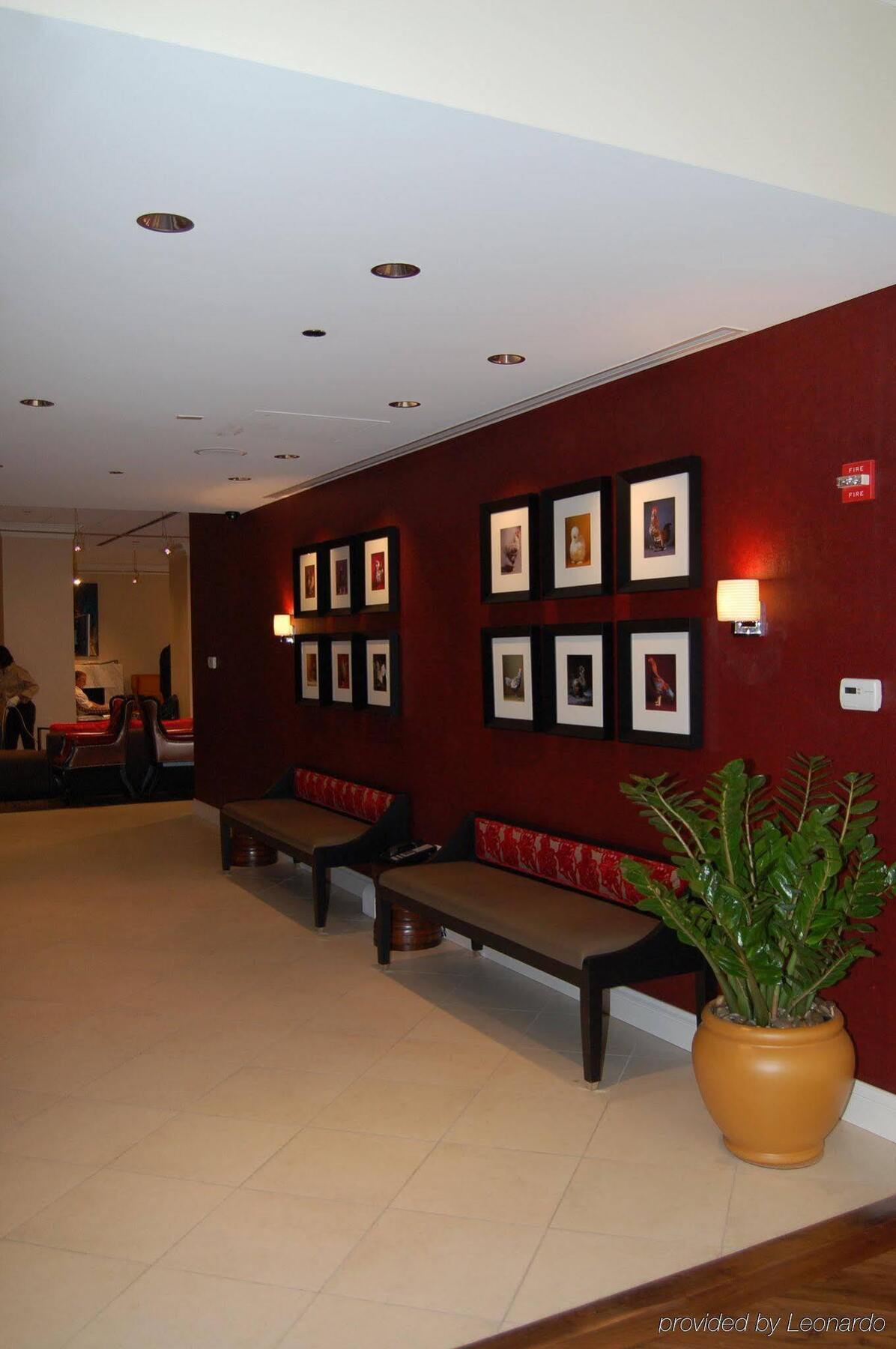 Holiday Inn Express Chicago - Magnificent Mile By Ihg Exterior photo