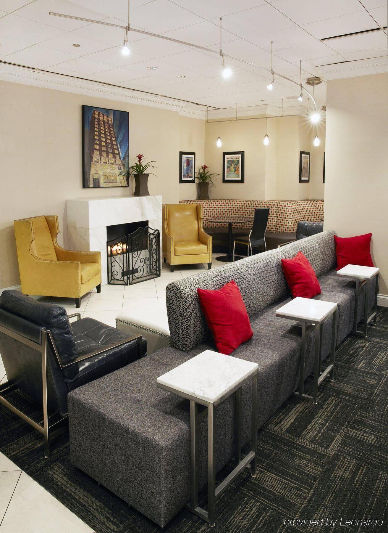 Holiday Inn Express Chicago - Magnificent Mile By Ihg Exterior photo