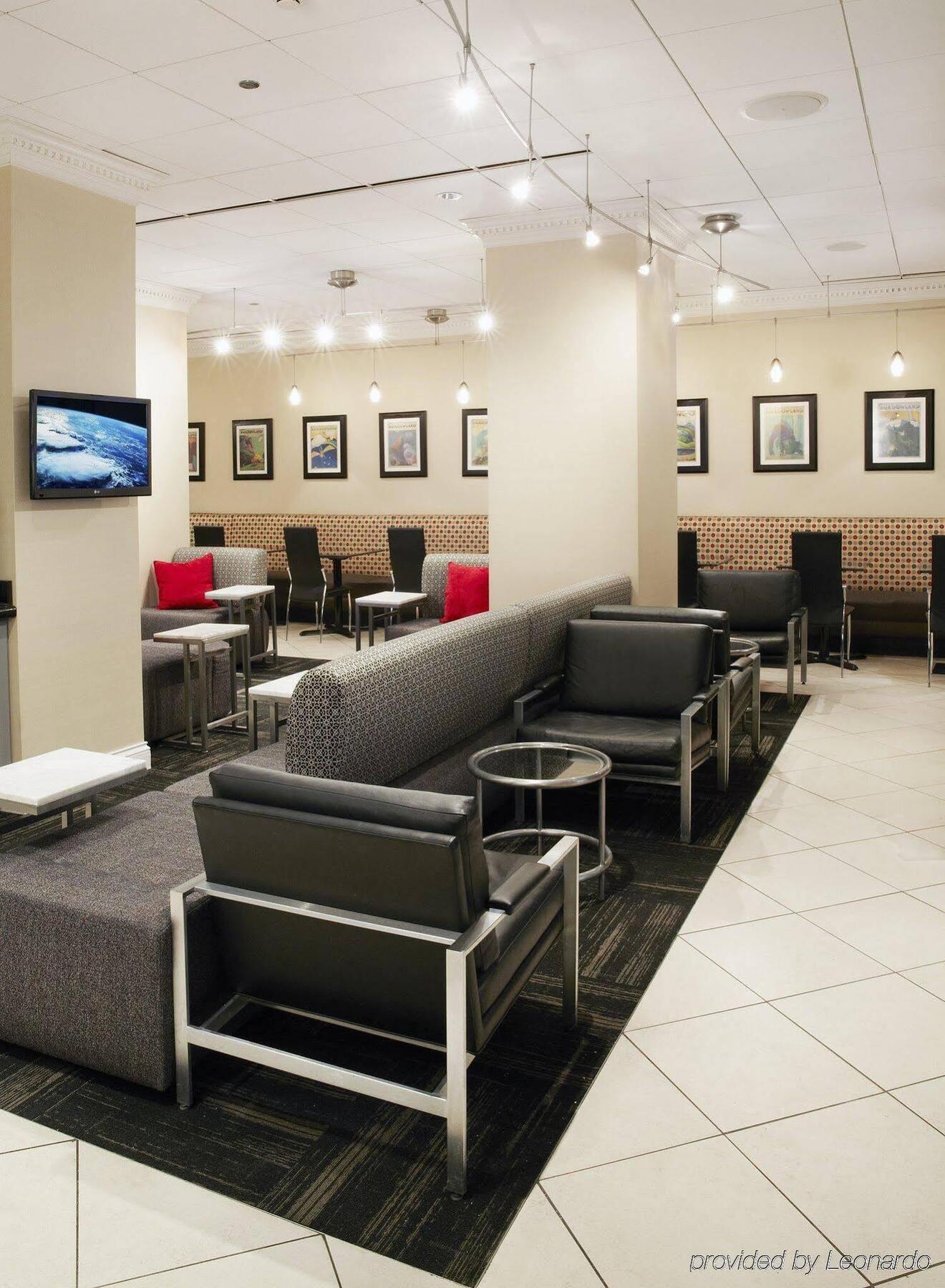 Holiday Inn Express Chicago - Magnificent Mile By Ihg Exterior photo